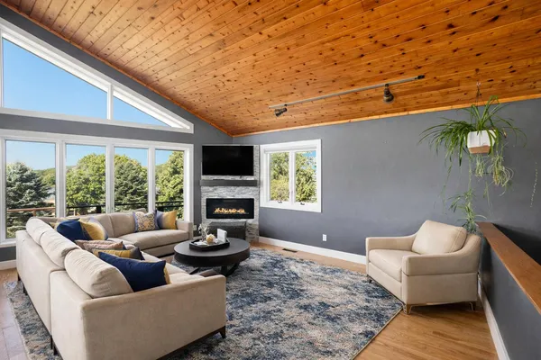 $599,000 | 4154 Sunset Drive, Fremont, MI 49412