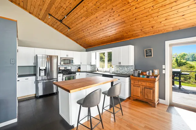 $662,400 | 4154 Sunset Drive, Fremont, MI 49412