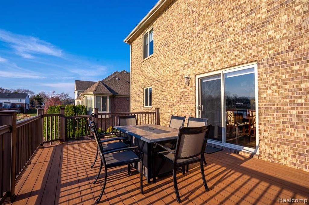 2168 East Shore Drive Rochester Hills, MI 48307 - Photo 39 of 52