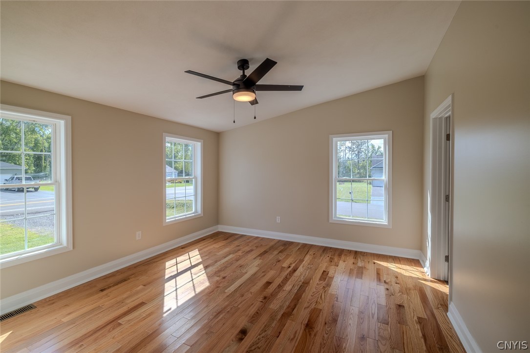 8727 Whiting Road Cicero, NY 13039 - Photo 9 of 31 Gallery Image 9