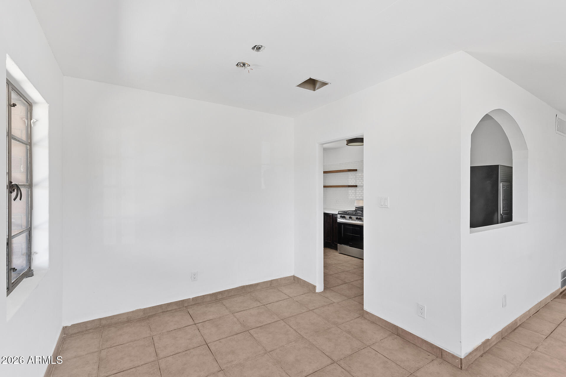 2935 East Portland Street Phoenix, AZ 85008 - Photo 11 of 33 14
