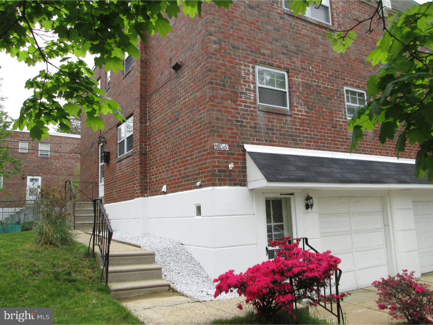 306 Ridgeway Place Philadelphia, PA 19116 - Photo 2 of 18 Exterior Front