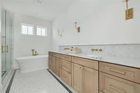 $1,399,000 | 621 37th Avenue North, St. Petersburg, FL 33704