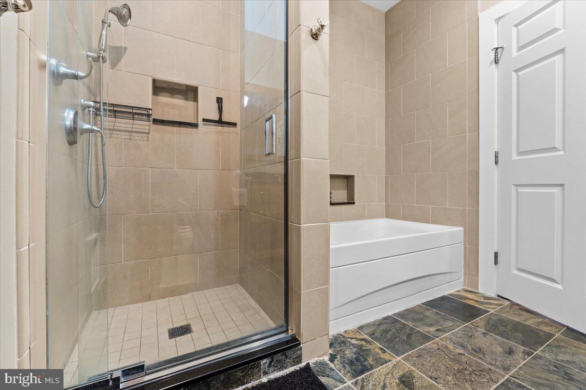 509 Bogart Place, Unit 202 Scranton, PA 18505 - Photo 13 of 43 Modern bathroom with sleek finishes.