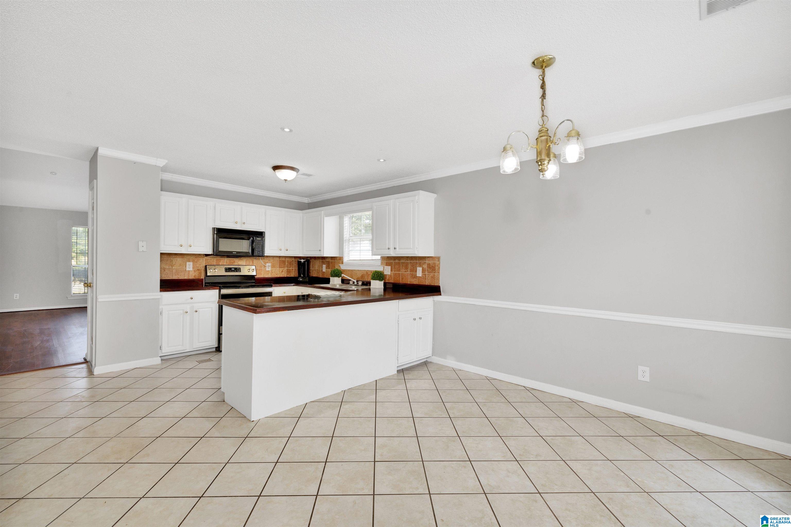 101 Cambridge Pointe Circle Alabaster, AL 35007 - Photo 9 of 27