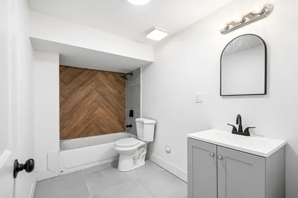 $335,000 | 7955 South Colfax Avenue, Chicago, IL 60617
