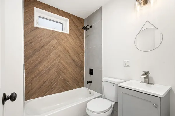 $335,000 | 7955 South Colfax Avenue, Chicago, IL 60617