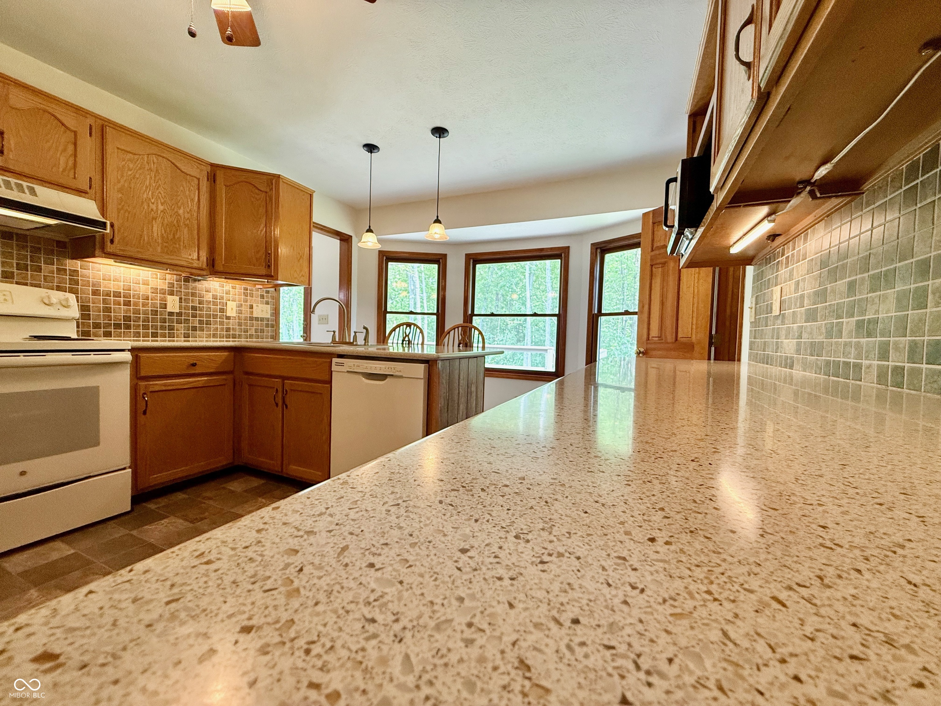 12901 South 550 West Columbus, IN 47201 - Photo 13 of 54