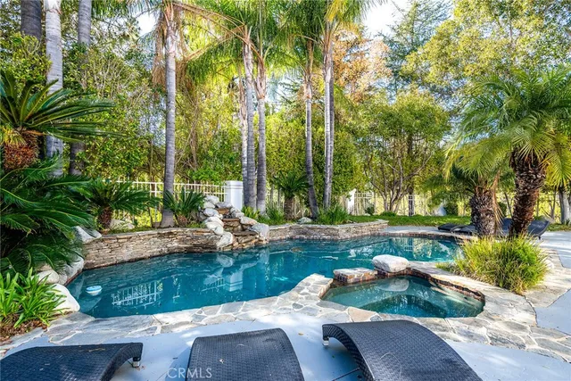 $4,680,000 | 5451 Newcastle Lane, Calabasas, CA 91302