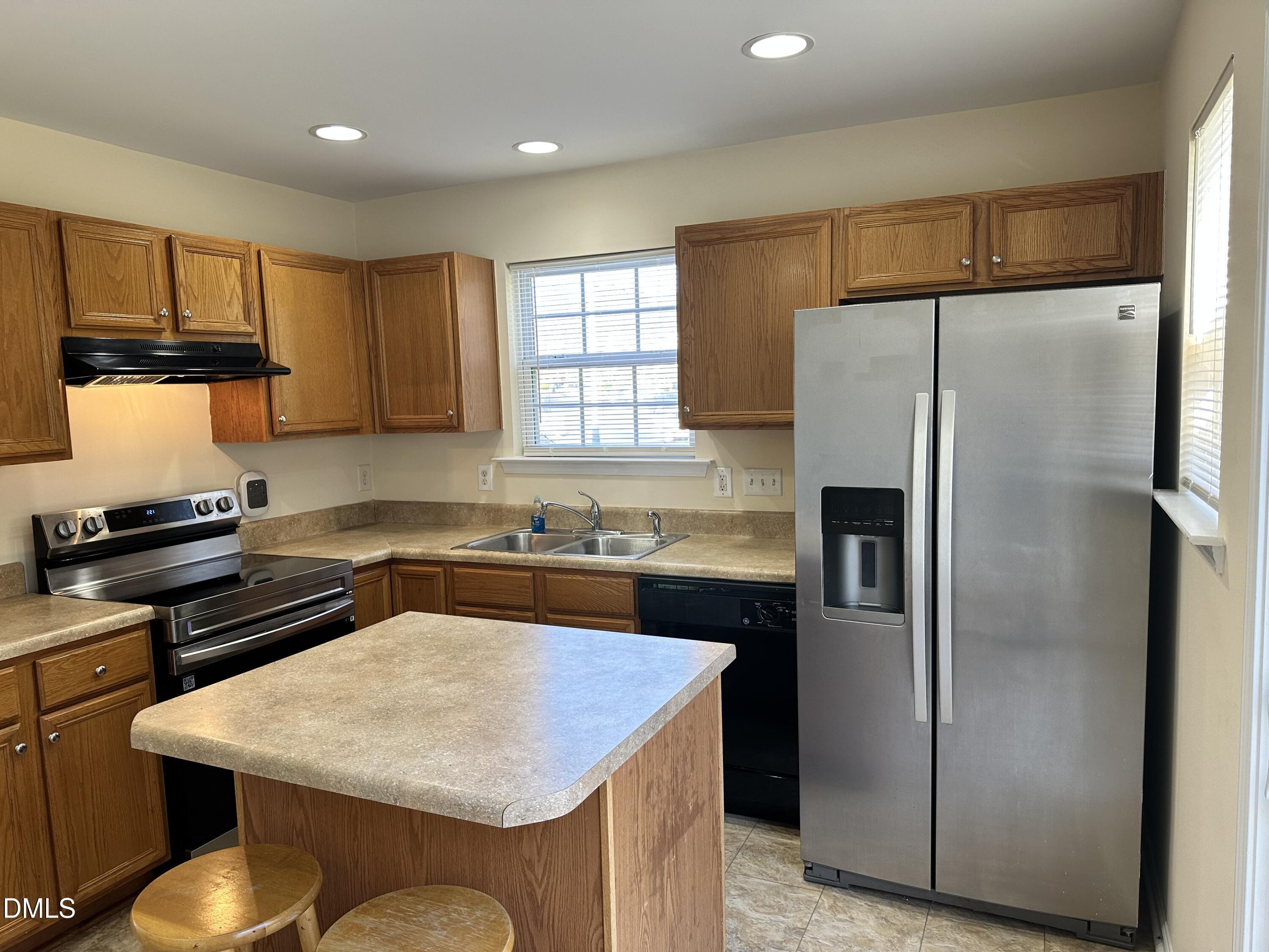 7852 Averette Field Drive Raleigh, NC 27616 - Photo 8 of 31