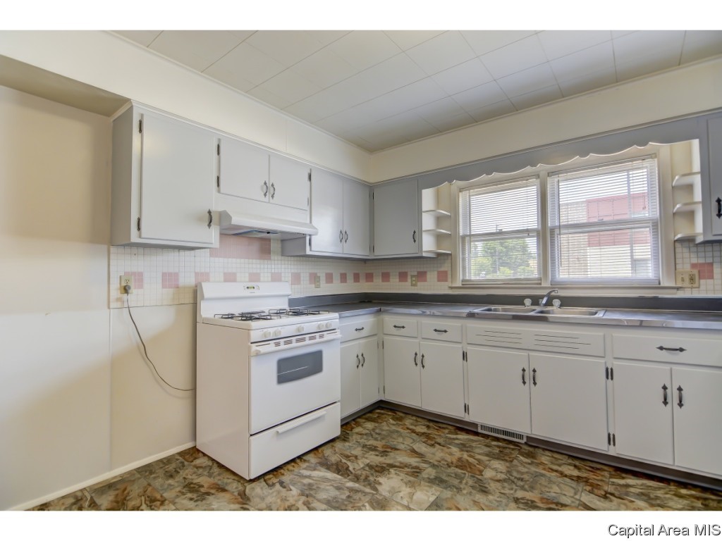 1112 North 8th Street Springfield, IL 62702 - Photo 26 of 36