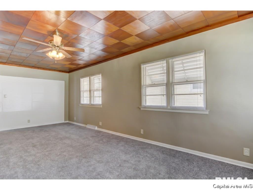 1112 North 8th Street Springfield, IL 62702 - Photo 4 of 36