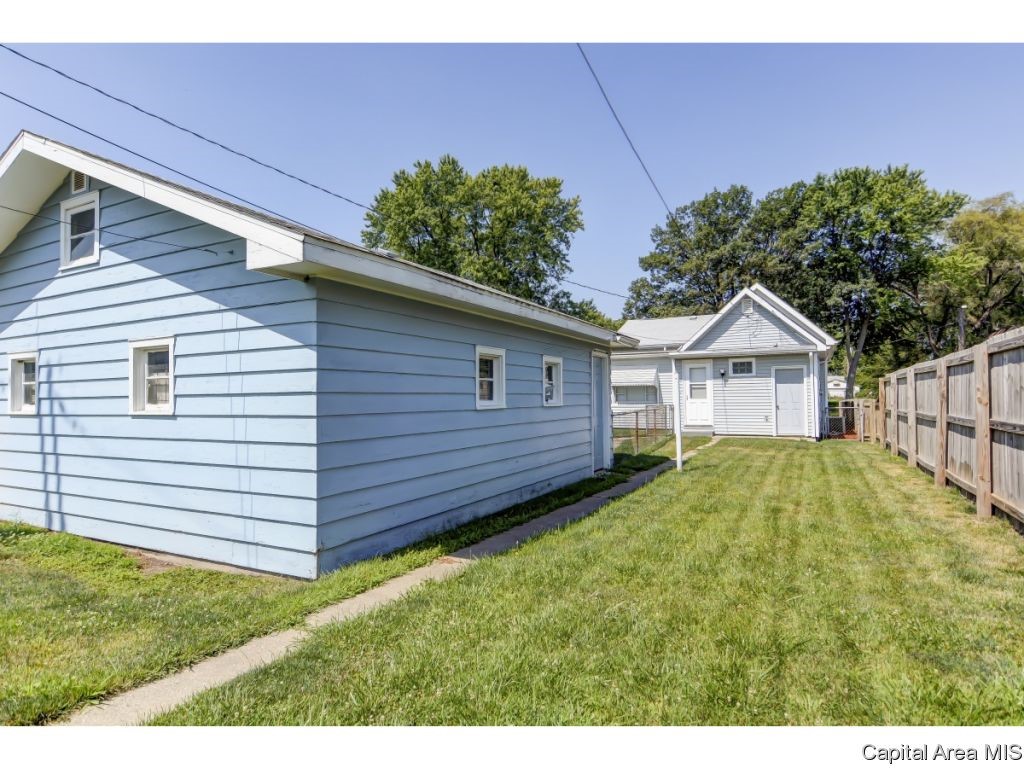 1112 North 8th Street Springfield, IL 62702 - Photo 34 of 36