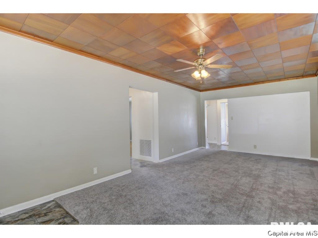 1112 North 8th Street Springfield, IL 62702 - Photo 5 of 36