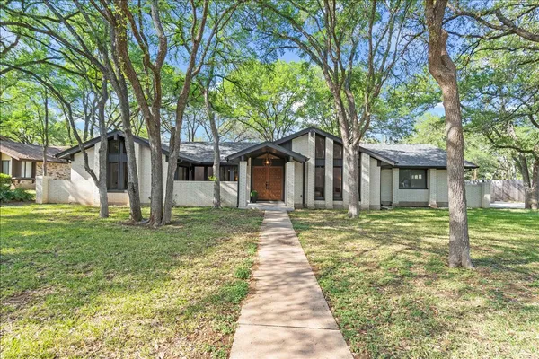 $750,000 | 3402 Saddlestring Trail, Austin, TX 78739