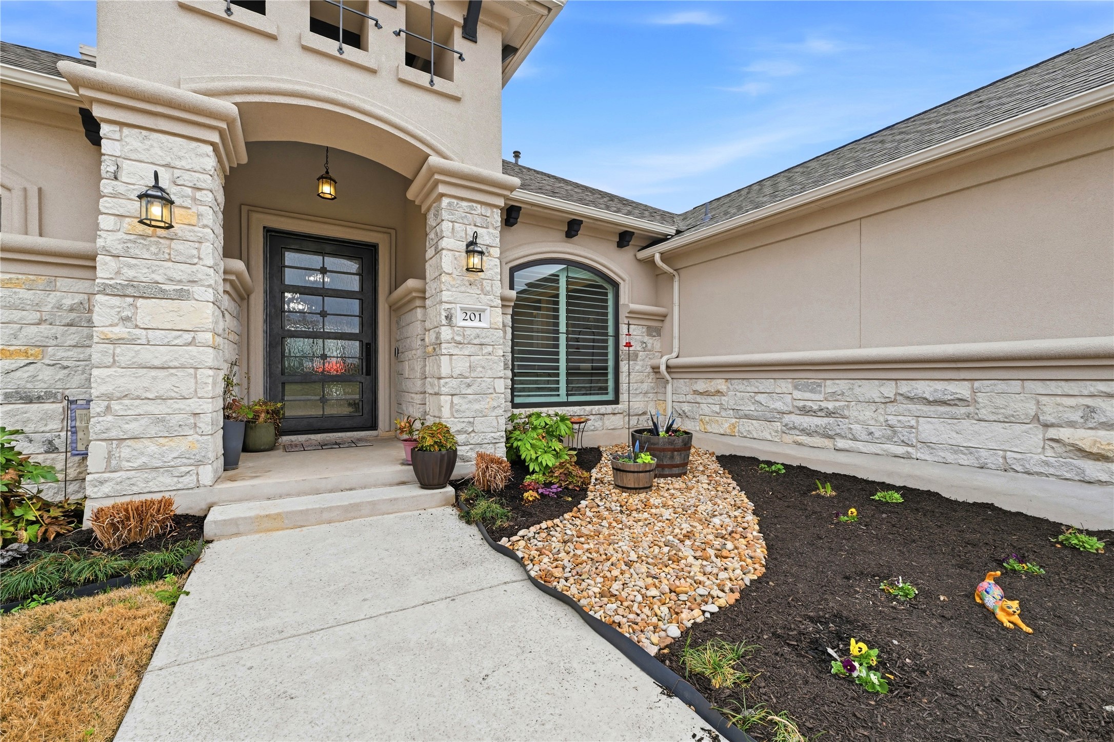 201 Miranda Way Georgetown, TX 78633 - Photo 4 of 40