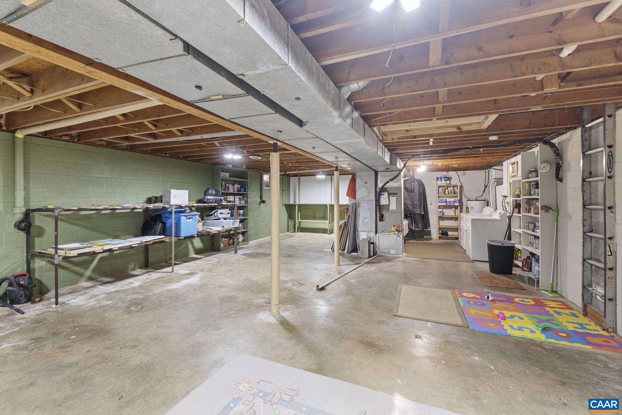 9020 West River Road Palmyra, VA 22963 - Photo 21 of 41 a view of garage