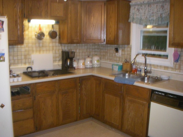 1638 Stafford Road Fall River, MA 02721 - Photo 12 of 16 Gallery Image 12
