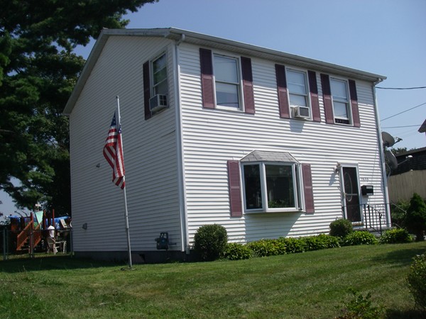 1638 Stafford Road Fall River, MA 02721 - Photo 2 of 16 Gallery Image 2