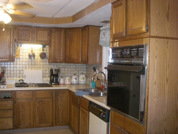 1638 Stafford Road Fall River, MA 02721 - Photo 10 of 16 Gallery Image 10