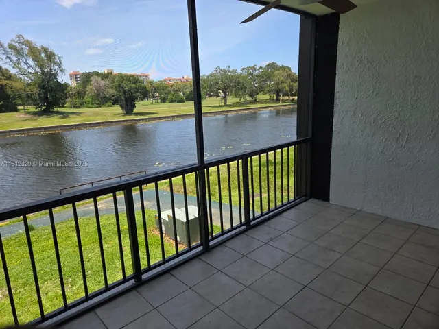 $1,800 | 3750 Inverrary Drive, Unit 2B, Lauderhill, FL 33319