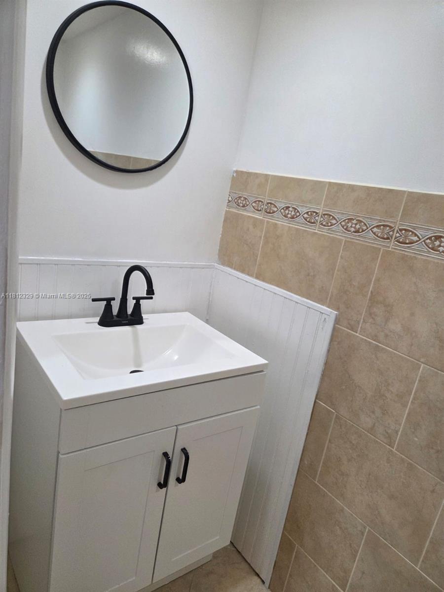 3750 Inverrary Drive, Unit 2B Lauderhill, FL 33319 - Photo 23 of 28