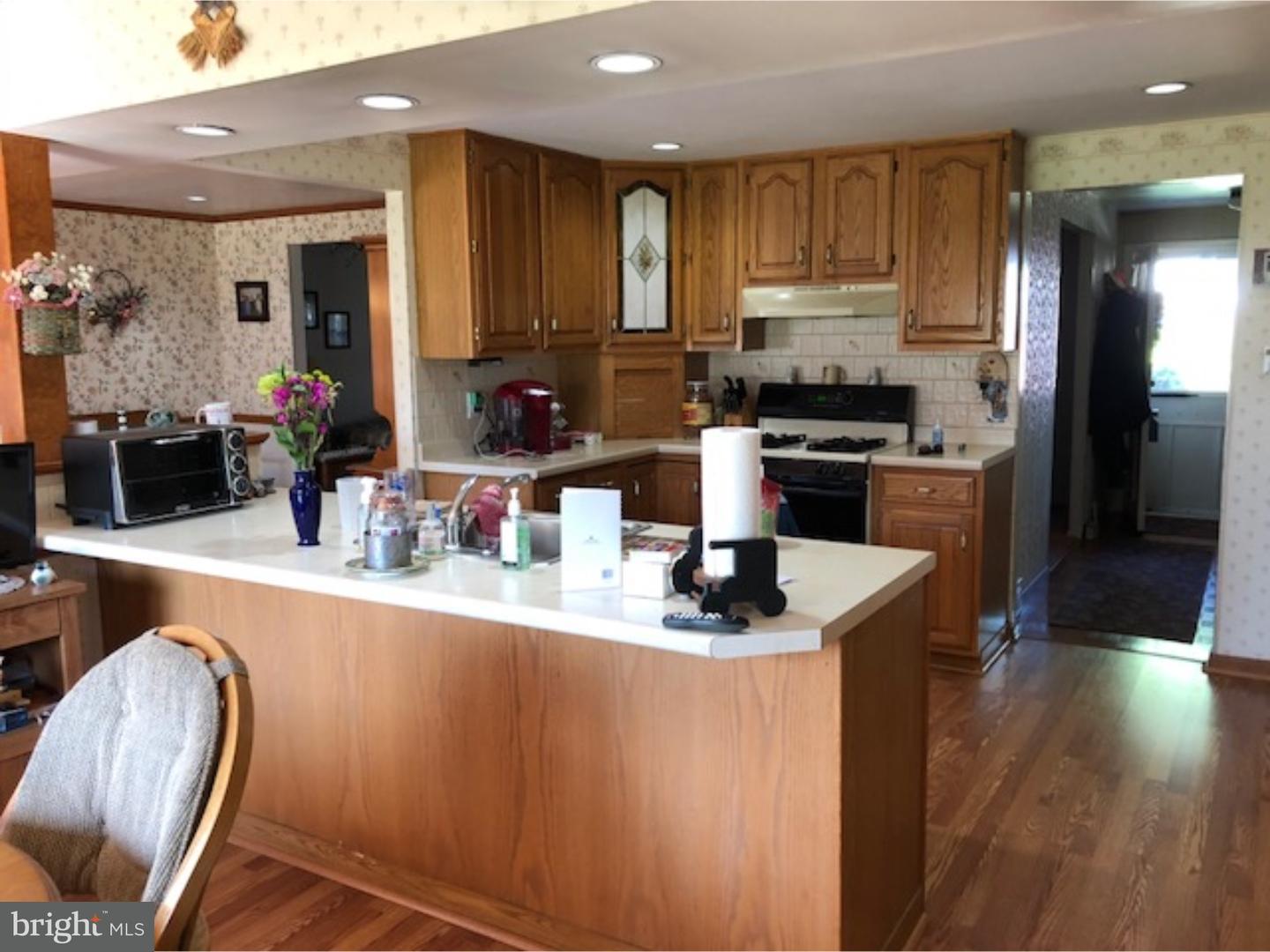 287 Kent Road Warminster, PA 18974 - Photo 3 of 13 Gallery Image 3