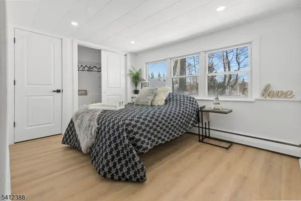 $639,900 | 37 Albert Drive, Sayreville, NJ 08879