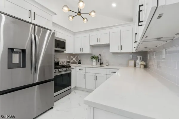 $639,900 | 37 Albert Drive, Sayreville, NJ 08879