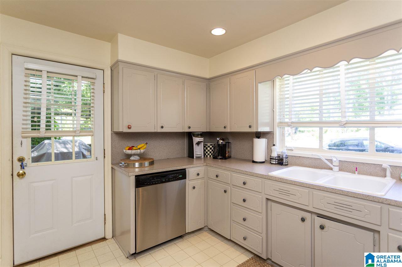 2025 Hickory Road Birmingham, AL 35216 - Photo 20 of 45