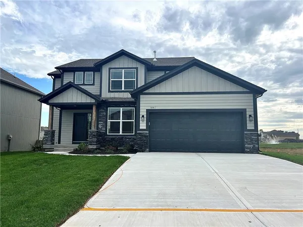 $492,000 | 28510 West 161st Street, Gardner, KS 66030