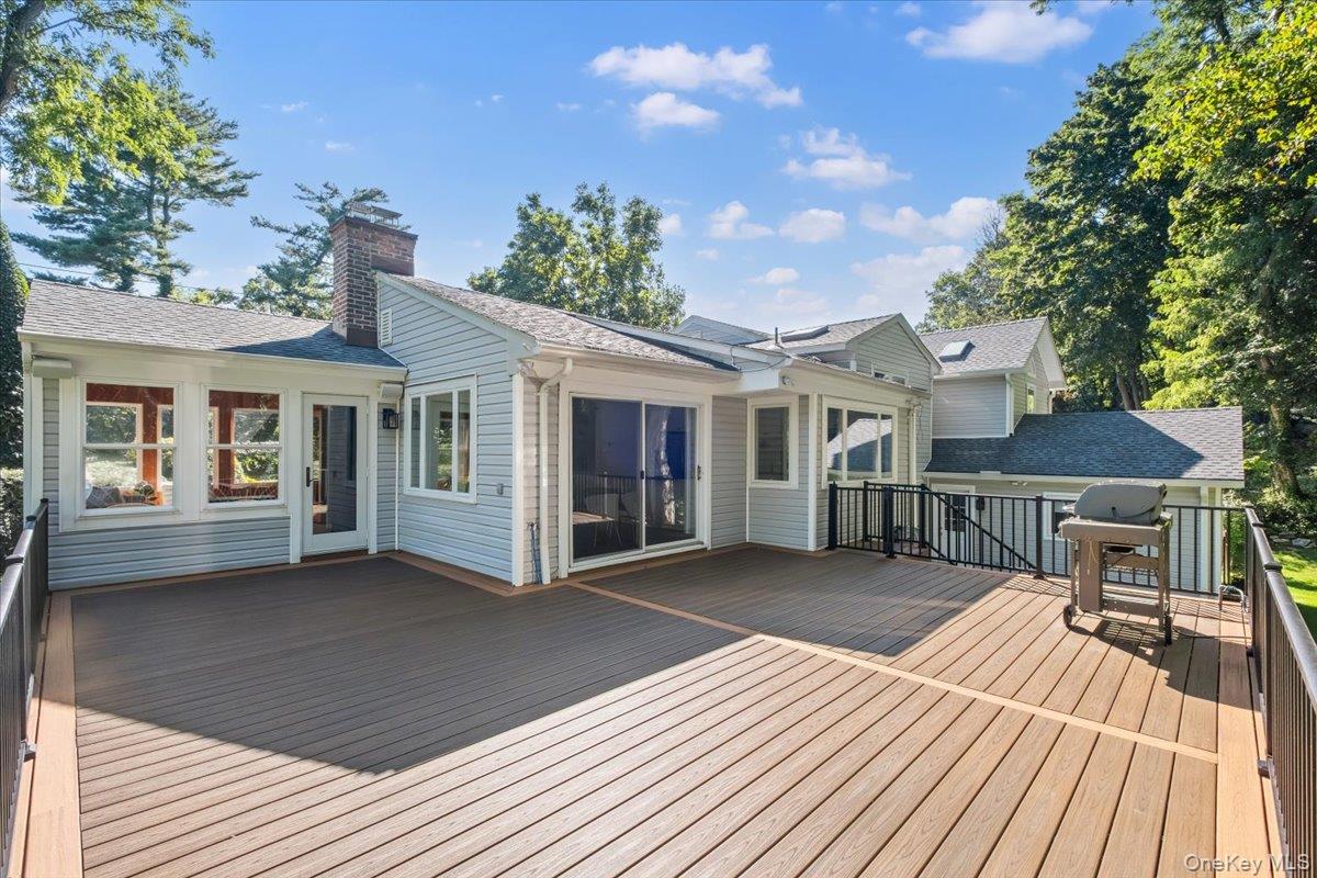 268 Broadfield Road New Rochelle, NY 10804 - Photo 18 of 23 Gallery Image 18