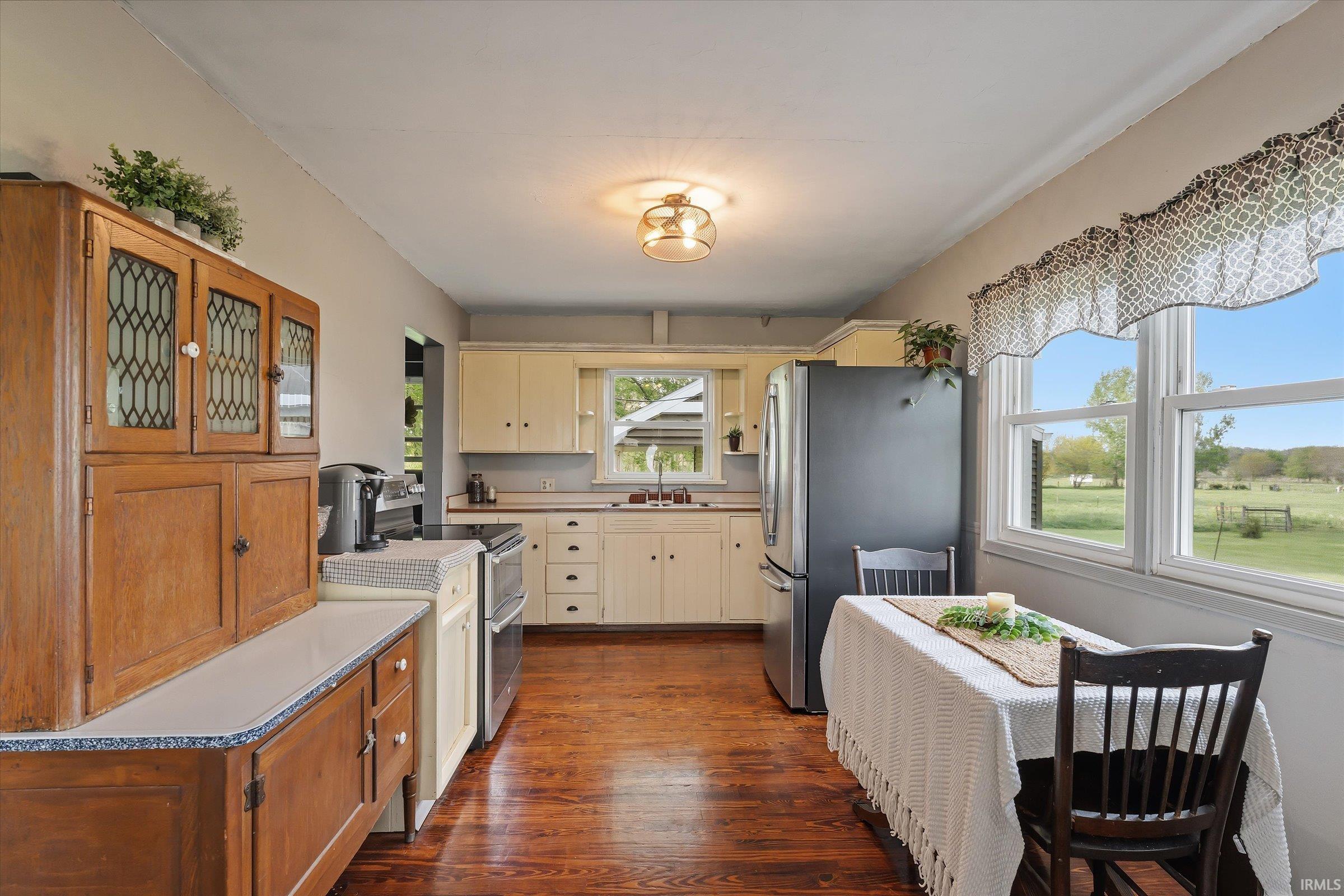 17281 Quinn Road Bremen, IN 46506 - Photo 4 of 27