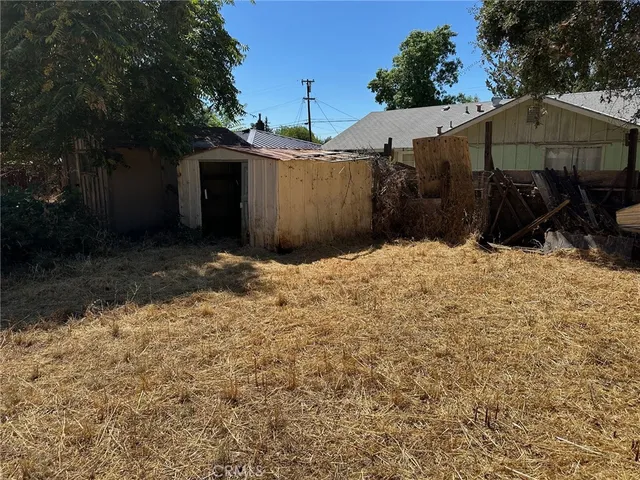 a backyard of a house