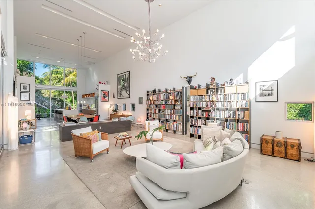 a en suite bathroom with a sink and a mirror