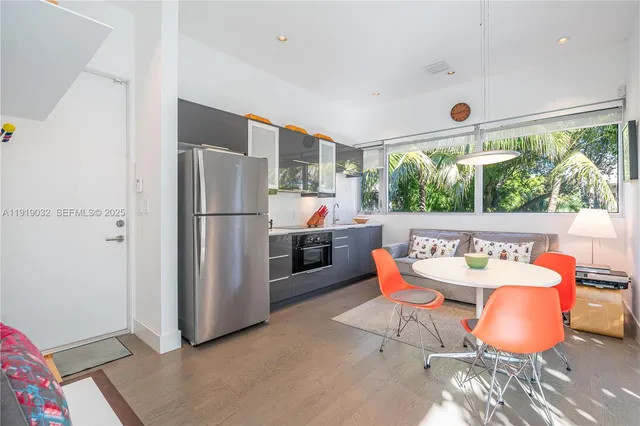 $4,500,000 | 6495 Southwest 85th Street, Miami, FL 33143