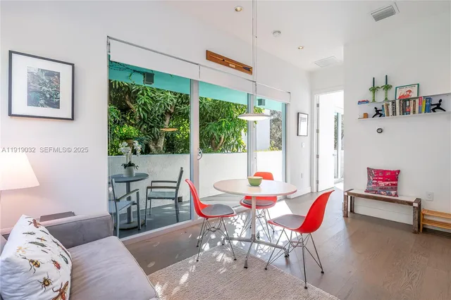 $4,500,000 | 6495 Southwest 85th Street, Miami, FL 33143