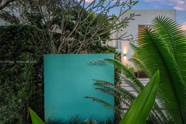 $4,500,000 | 6495 Southwest 85th Street, Miami, FL 33143