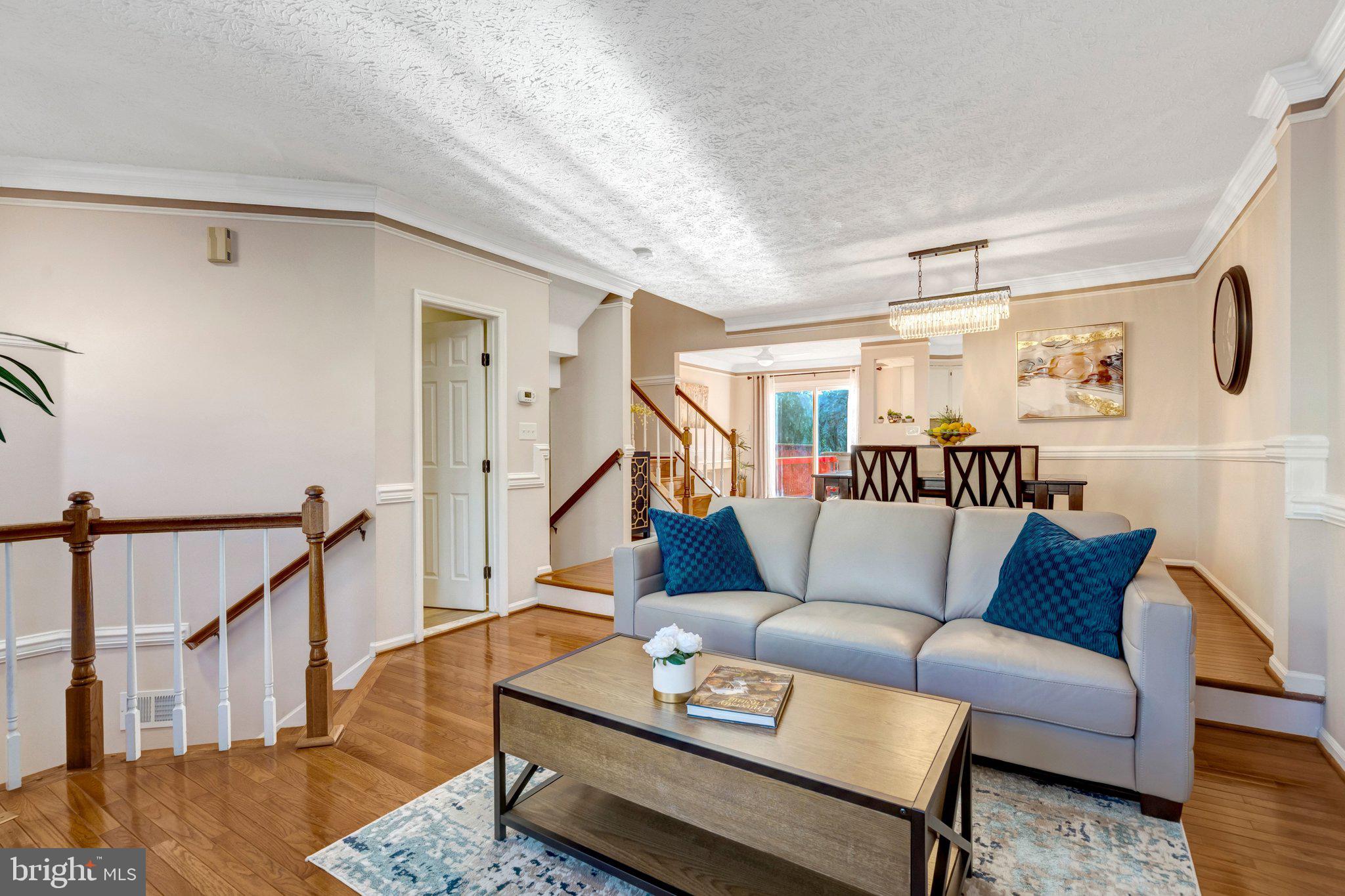 14097 Winding Ridge Lane Centreville, VA 20121 - Photo 3 of 46