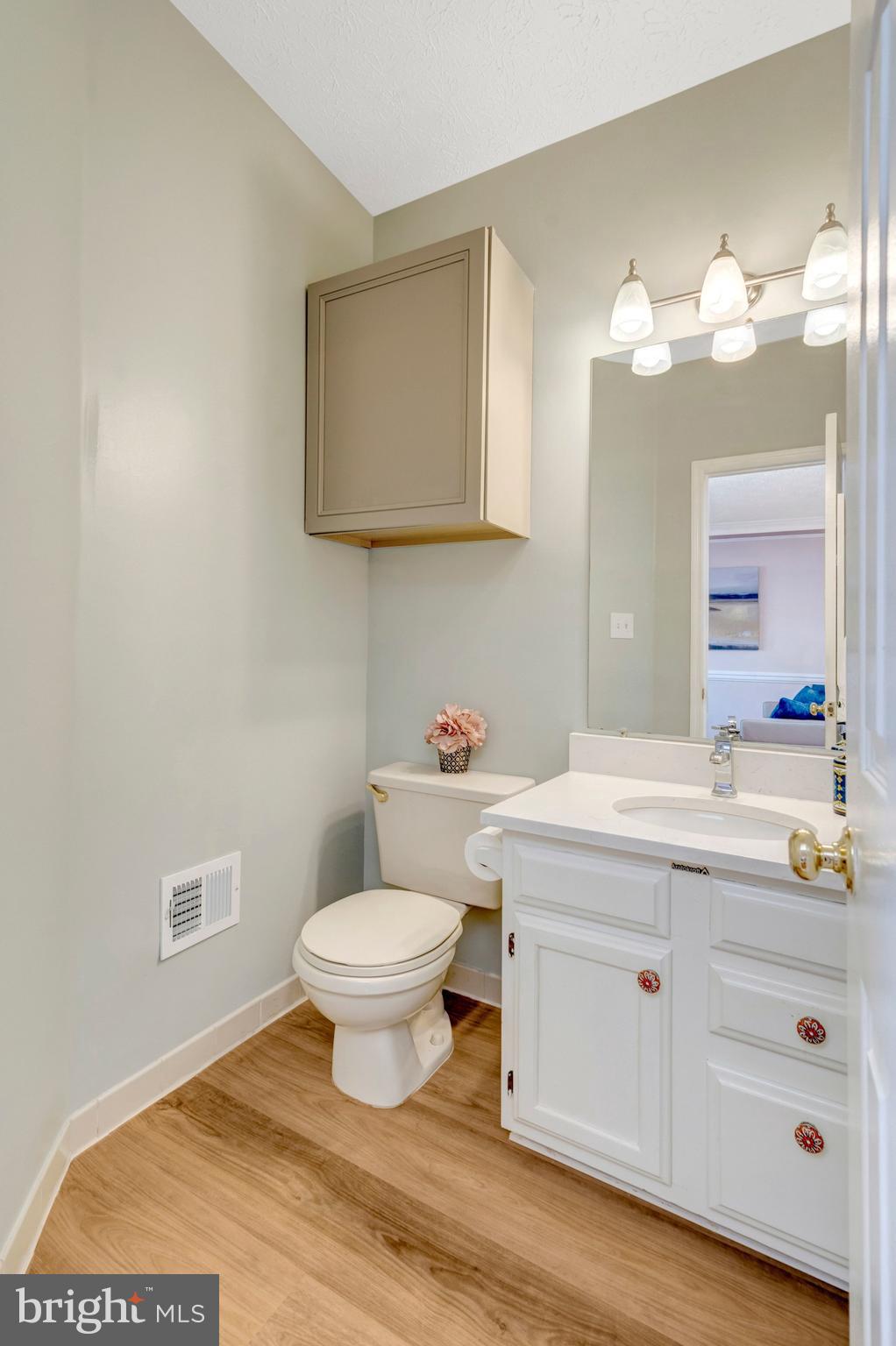 14097 Winding Ridge Lane Centreville, VA 20121 - Photo 7 of 46