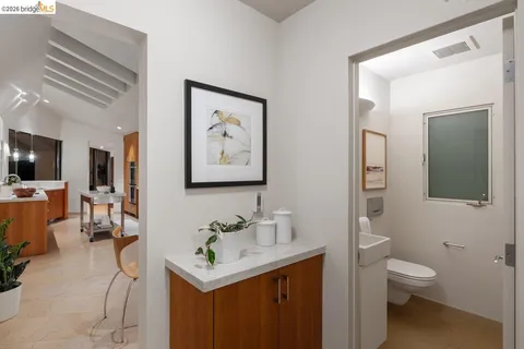 $2,290,000 | 12131 Skyline Boulevard, Oakland, CA 94619