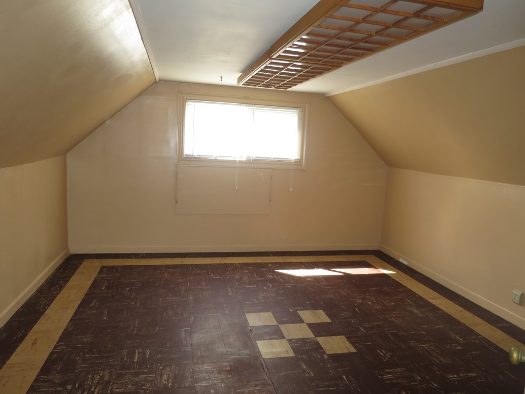 12 Ogden Street Springfield, MA 01151 - Photo 10 of 20 Gallery Image 10