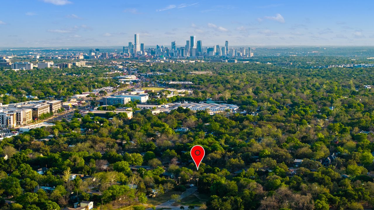6903 Ardath Street Austin, TX 78757 - Photo 6 of 40 Bird's eye view of city skyline