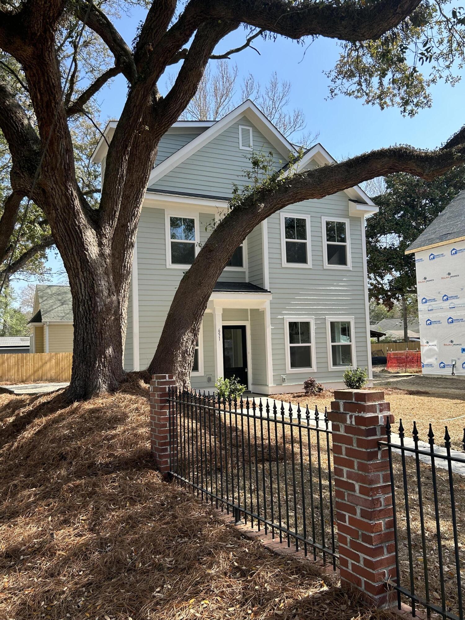 651 Magnolia Road Charleston, SC 29407 - Photo 4 of 34 IMG_7122