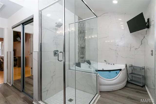 $359,900 | 3849 Secretariat Drive, Florissant, MO 63034