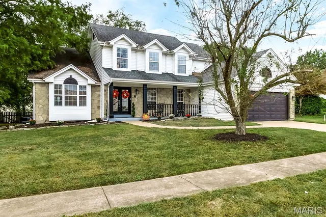 $359,900 | 3849 Secretariat Drive, Florissant, MO 63034