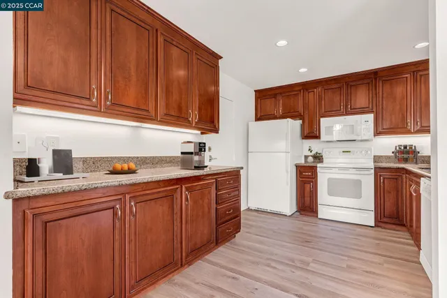 $669,000 | 440 Canyon Woods Place, Unit C, San Ramon, CA 94582