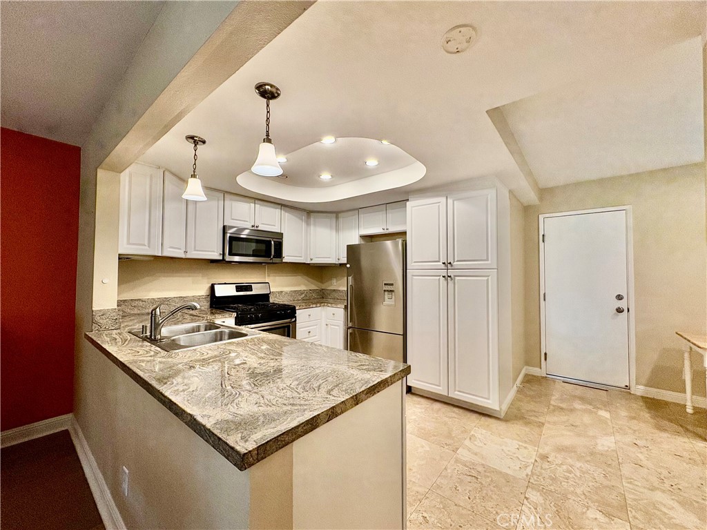 27062 Mill Pond Road Dana Point, CA 92624 - Photo 3 of 28