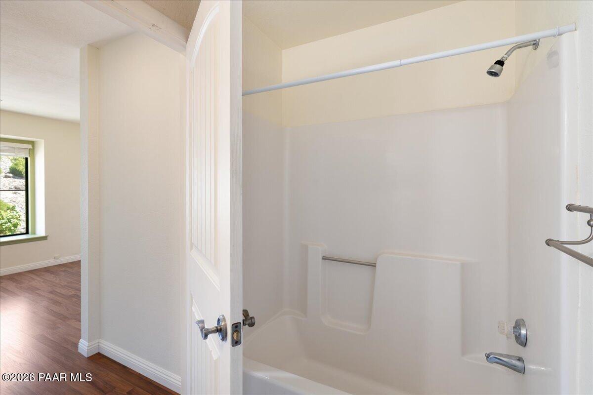 3079 Montana Terrace Road, Unit 12F Prescott, AZ 86301 - Photo 18 of 18 18-Bathroom Shower