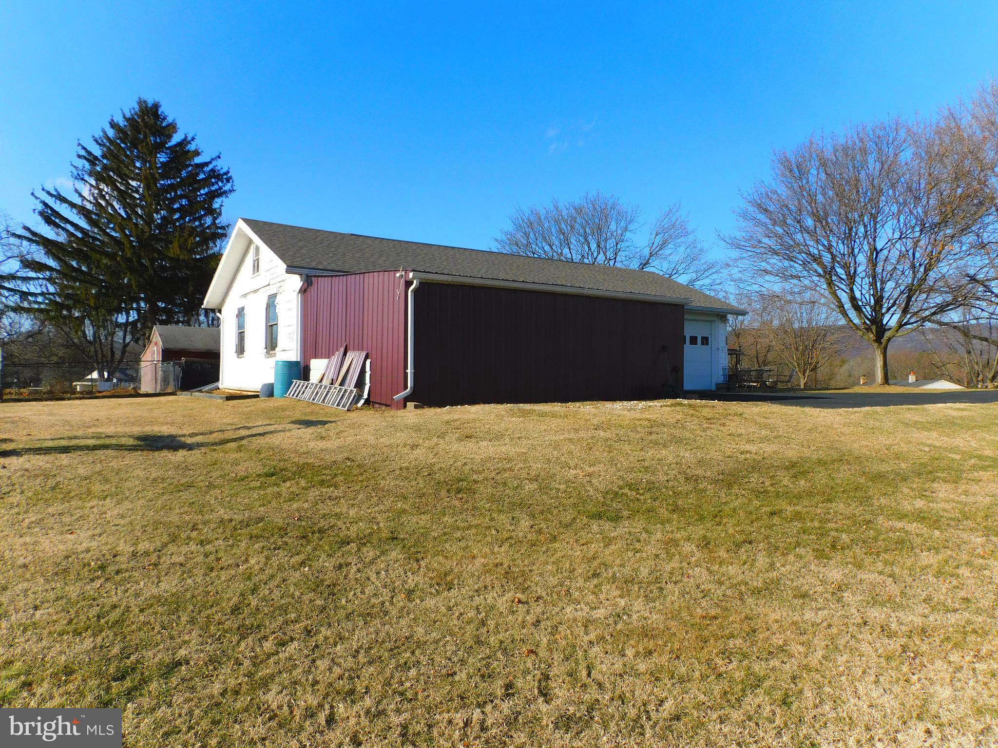 464 Wolfs Bridge Road Carlisle, PA 17013 - Photo 6 of 18